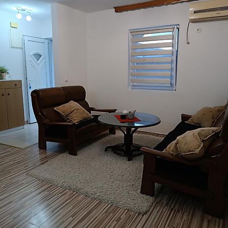 3-Bedroom Newhome モスタル エクステリア 写真